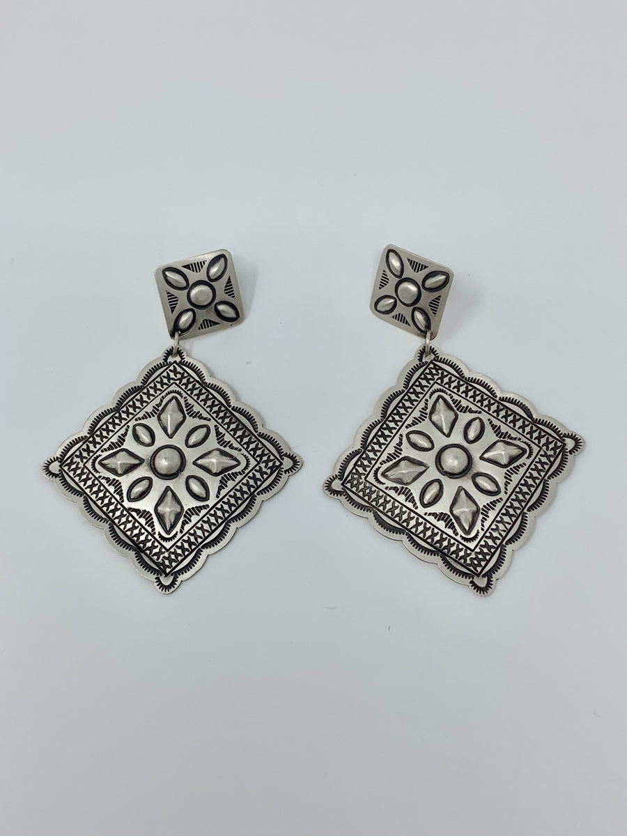 Amado Concho Earrings – Silver Concho